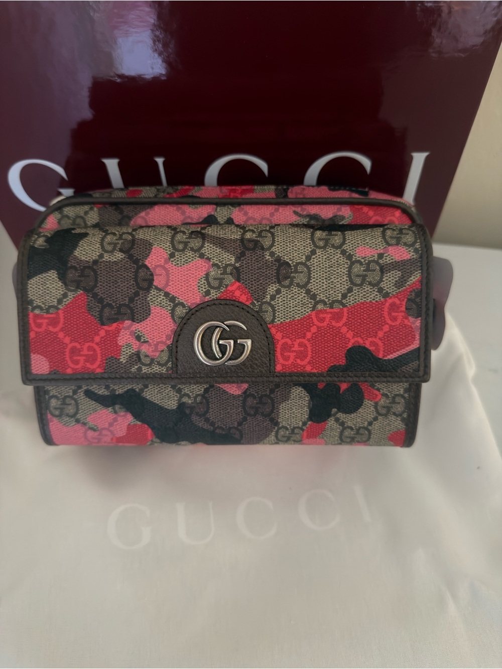 NEW Gucci GG Icon Marble Pop Red/Pink Camo Crossbody Bag 855449
